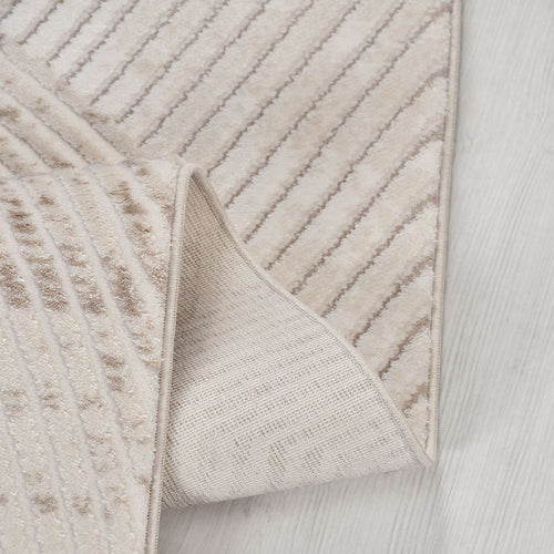 Krem Çerçeveli Akrilik Makine Halısı