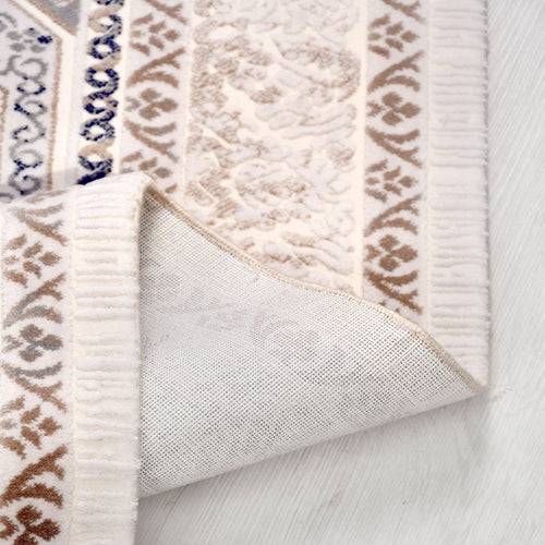 Krem Göbekli Akrilik Makine Halısı