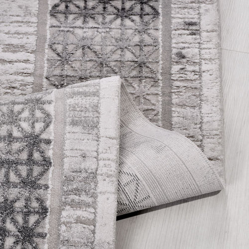 Gri Çerçeveli Akrilik Makine Halısı