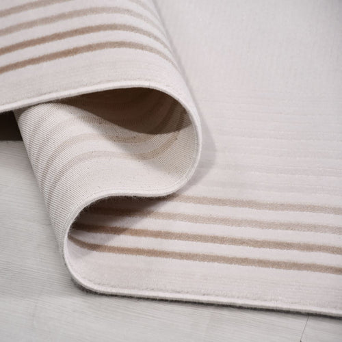 Bej Çerçeveli Akrilik Makine Halısı