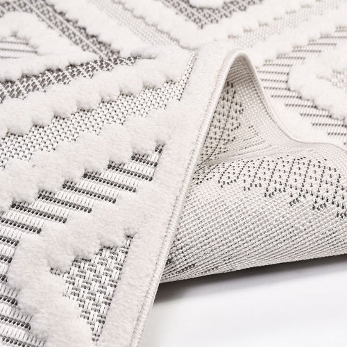 Mia Beyaz Geometrik Polyester Makine Halısı