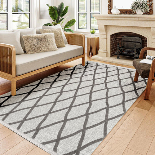 Kamila Gri Geometrik Polyester Makine Halısı
