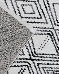 Pomegranate Beyaz Geometrik Polyester Makine Halısı