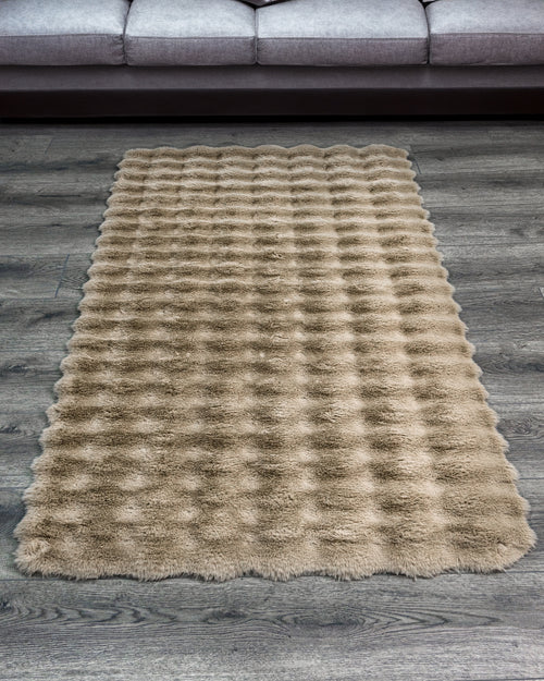Franklin Bej Düz Peluş Yumuşak Halı