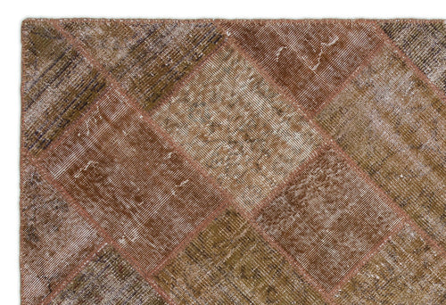 Iskece Kahverengi Eskitme Yün El Dokuma Halısı 157 x 232 Apex Unique