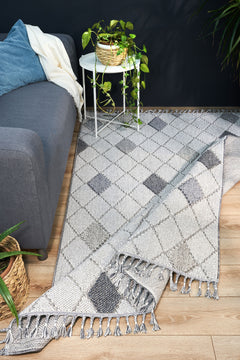 Rockford Gri Geometrik Polyester Makine Halısı Apex