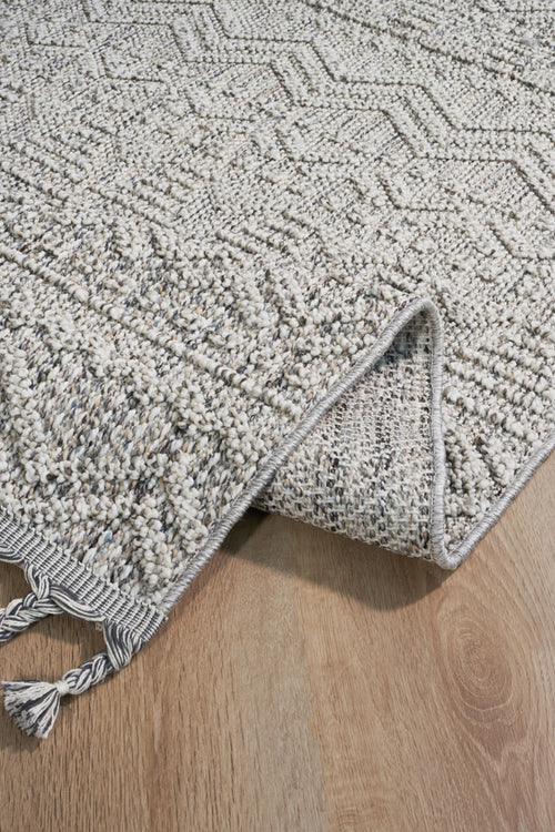 Pasadena Gri Geometrik Polyester Makine Halısı Apex
