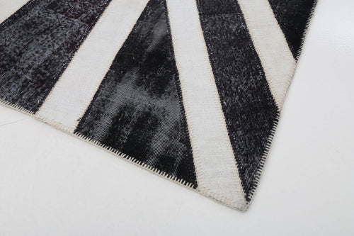 Flag Patchwork Siyah Figürlü Pamuk Yün El Dokuma Halısı 206x306 Agacan