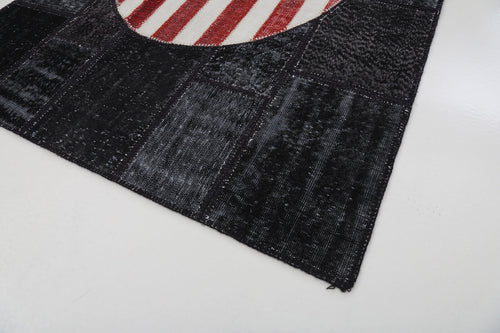 Flag Patchwork Siyah Figürlü Pamuk Yün El Dokuma Halısı 173x247 Agacan