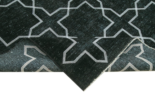 Geometric Carpet Siyah Geometrik Pamuk Yün El Dokuma Halısı 300x403 Agacan